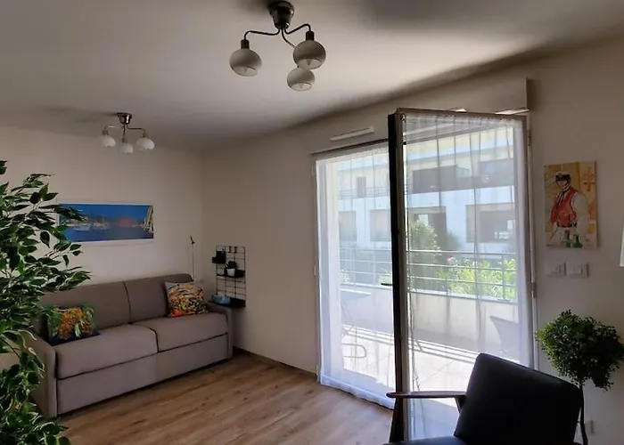 Charming With Terrace And Underground Parking